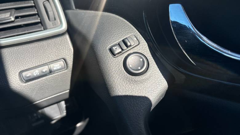 Nissan Qashqai 1.5 dCi 115 Acenta Premium 5dr Diesel Hatchback